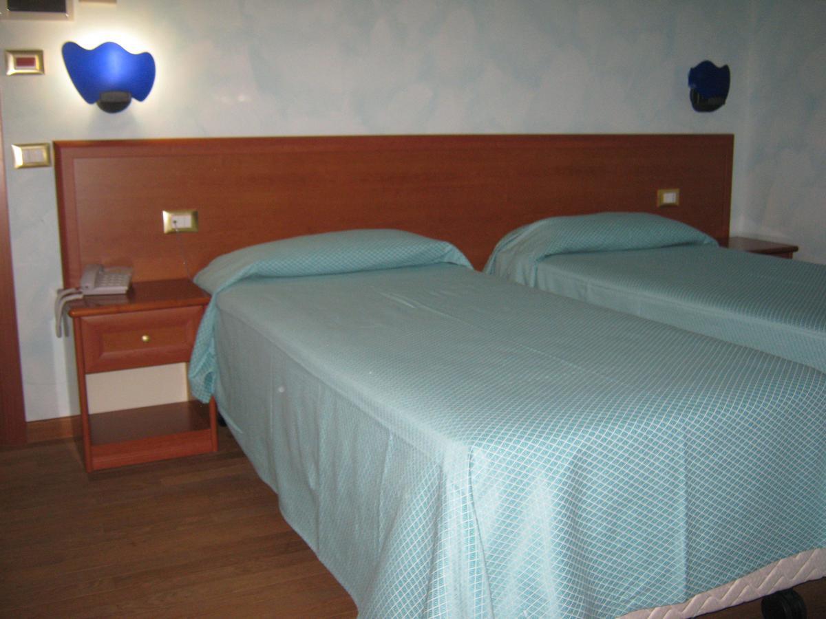 Hotel Villa D'Evoli Castropignano Habitación foto
