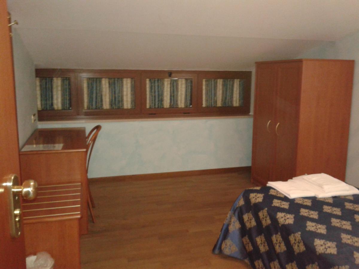 Hotel Villa D'Evoli Castropignano Habitación foto